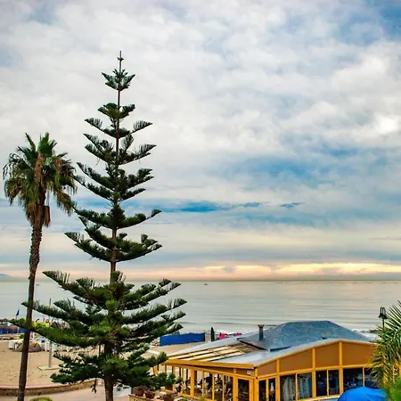 Apartamento Roca Chica Beach A * Torremolinos