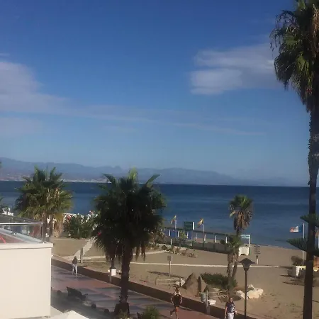 Apartment Apartamento Roca Chica Beach A Torremolinos
